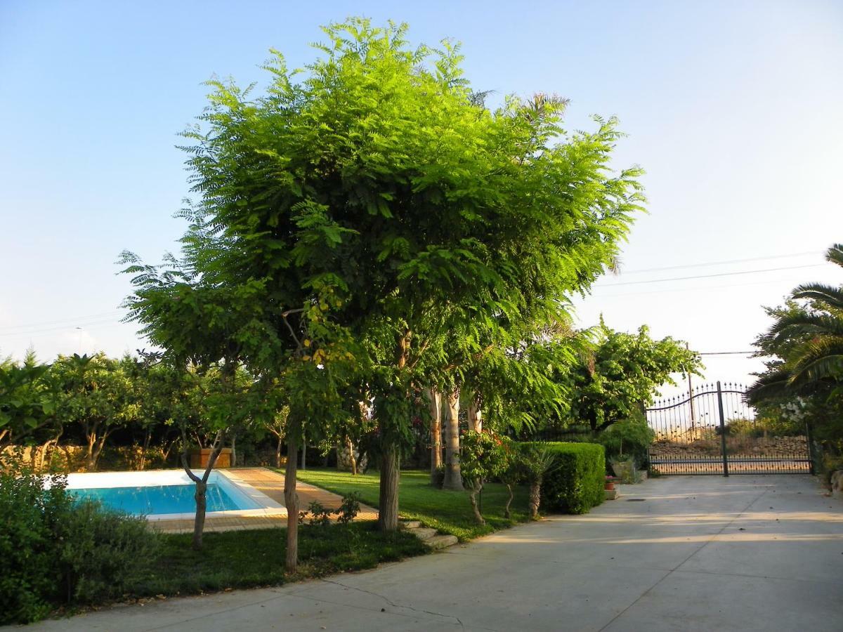 Dabbanna Guest House Chiaramonte Gulfi Exterior foto